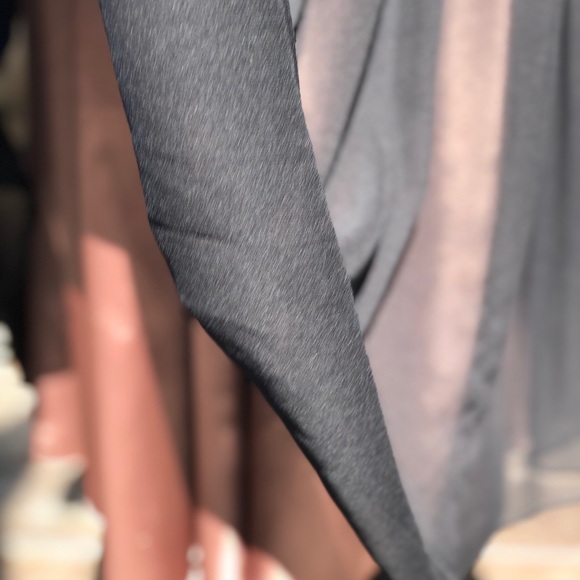 Dress - Picture 7 of 8